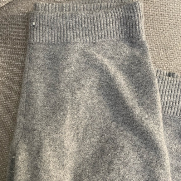 Cashmere Minnie Rose Cashmerr Joggers - Picture 3 of 7